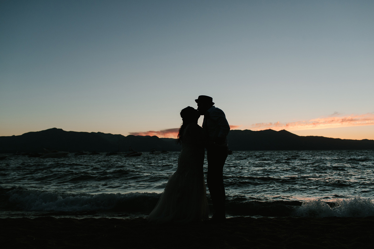 Courtney-Aaron-Photography-Lake-Tahoe-Elopment-Round-Hill-Pines-Wedding_0050